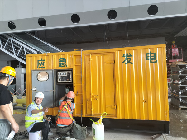 商南怎样判断空气滤清器是否需要更换？